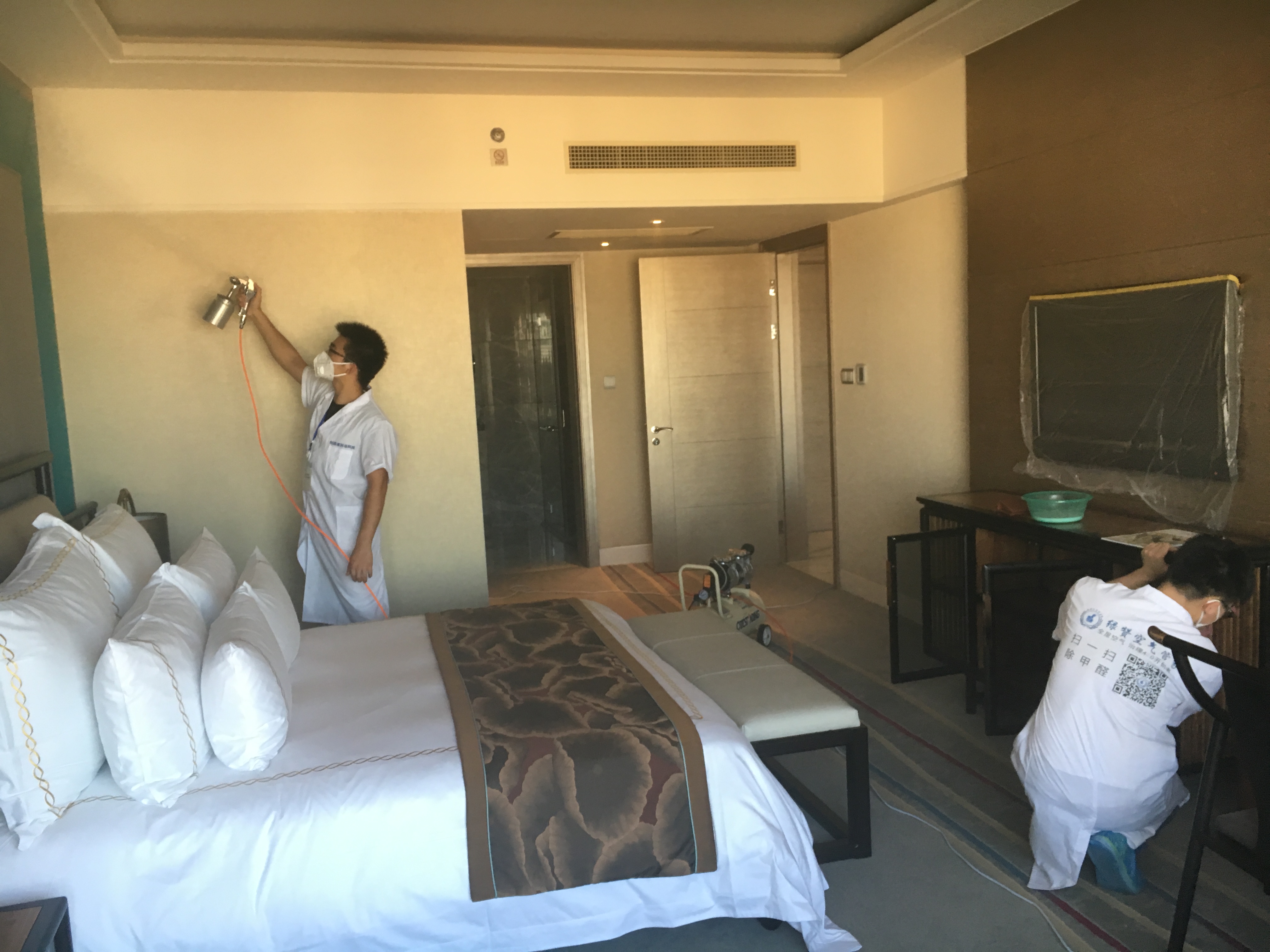 為什么你們?cè)诔兹┑臅r(shí)候要戴口罩? 為什么你們?cè)诔兹┑臅r(shí)候要戴口罩?