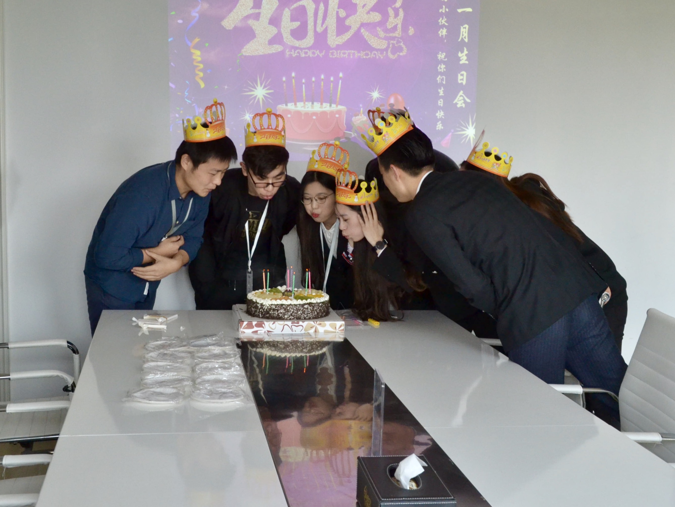 【11月生日會】壽星們希望各位小伙伴照顧好自己的身體哦！