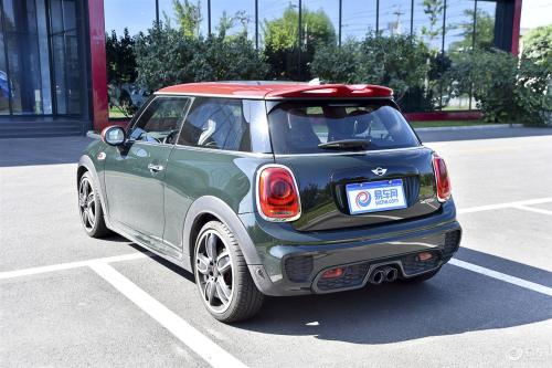 30萬(wàn)買的MINI竟甲醛超標(biāo)異味重! 30萬(wàn)買的MINI竟甲醛超標(biāo)異味重!