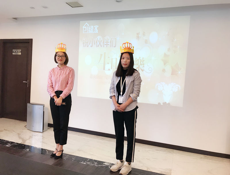 【4月生日會(huì)】業(yè)務(wù)很硬核,而我們只是甜美小公舉 【4月生日會(huì)】業(yè)務(wù)很硬核,而我們只是甜美小公舉
