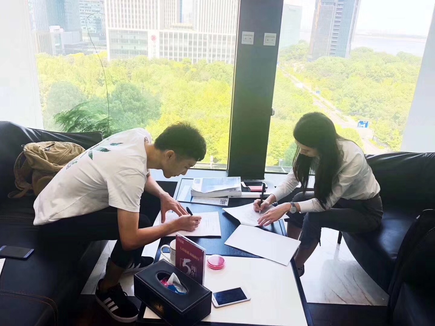 熱烈祝賀陳總簽約創(chuàng)綠家溫州市縣級代理! 熱烈祝賀陳總簽約創(chuàng)綠家溫州市縣級代理!