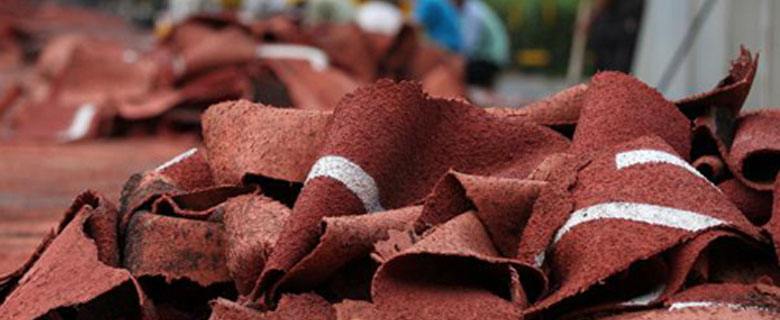 對“毒跑道”說不,中小學(xué)塑膠跑道出強制新國標(biāo):甲醛不得高于0.4mg 對“毒跑道”說不,中小學(xué)塑膠跑道出強制新國標(biāo):甲醛不得高于0.4mg