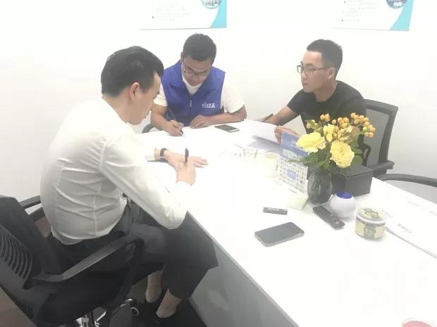 熱烈祝干總簽約創綠家湖北省武漢市區級代理！