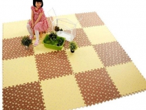 為什么寶寶塑料地墊有異味?