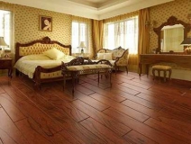 板材中的甲醛含量如何看，教你選一款健康環保又適合的地板！