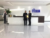 熱烈祝賀王總簽約創綠家山東省濰坊市區級代理!