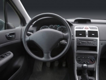 未經(jīng)過(guò)甲醛治理的新車(chē),老人兒童不宜乘坐