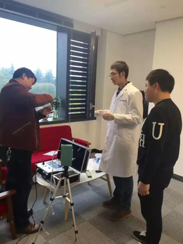 加盟 加盟
